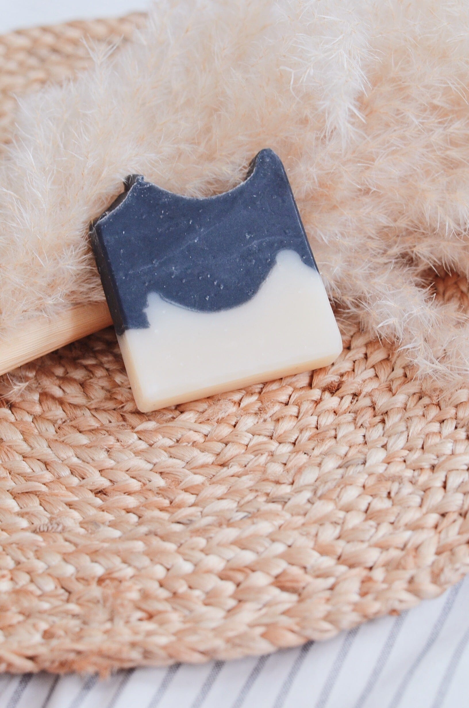 Savon de Rasage Surgras - Cèdre & Charbon Accessoire Homme BAREAYA